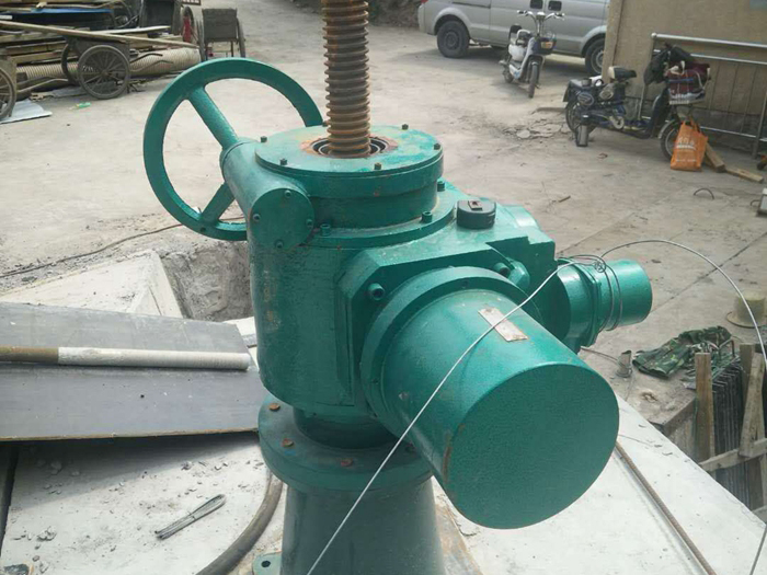 QDA型電動頭式啟閉機